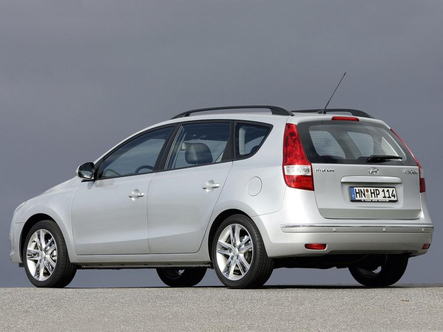  Hyundai i30 CW 2008 года  (фото 27 из 30)